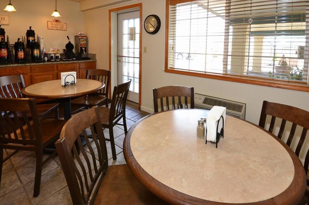Trailside Inn Alturas Restaurant photo