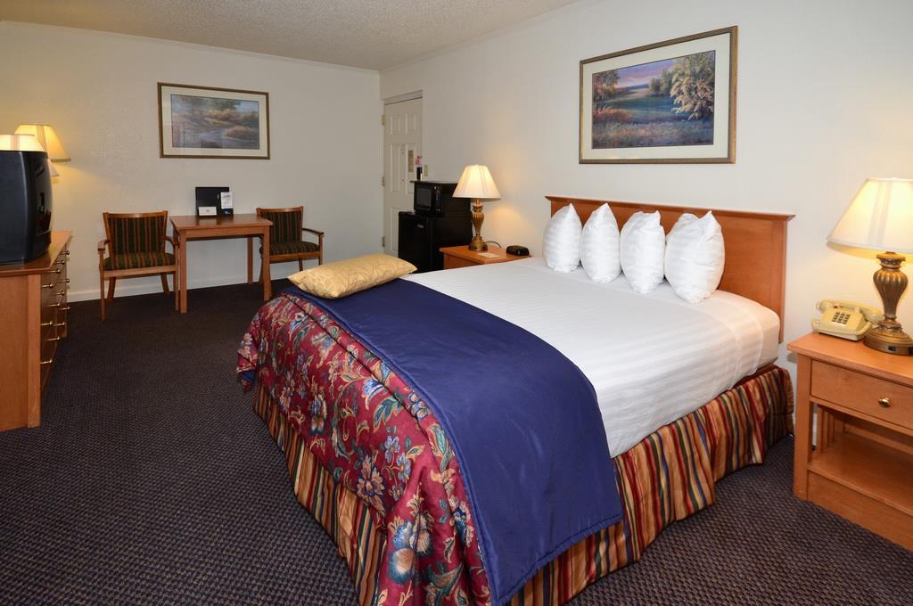 Trailside Inn Alturas Room photo